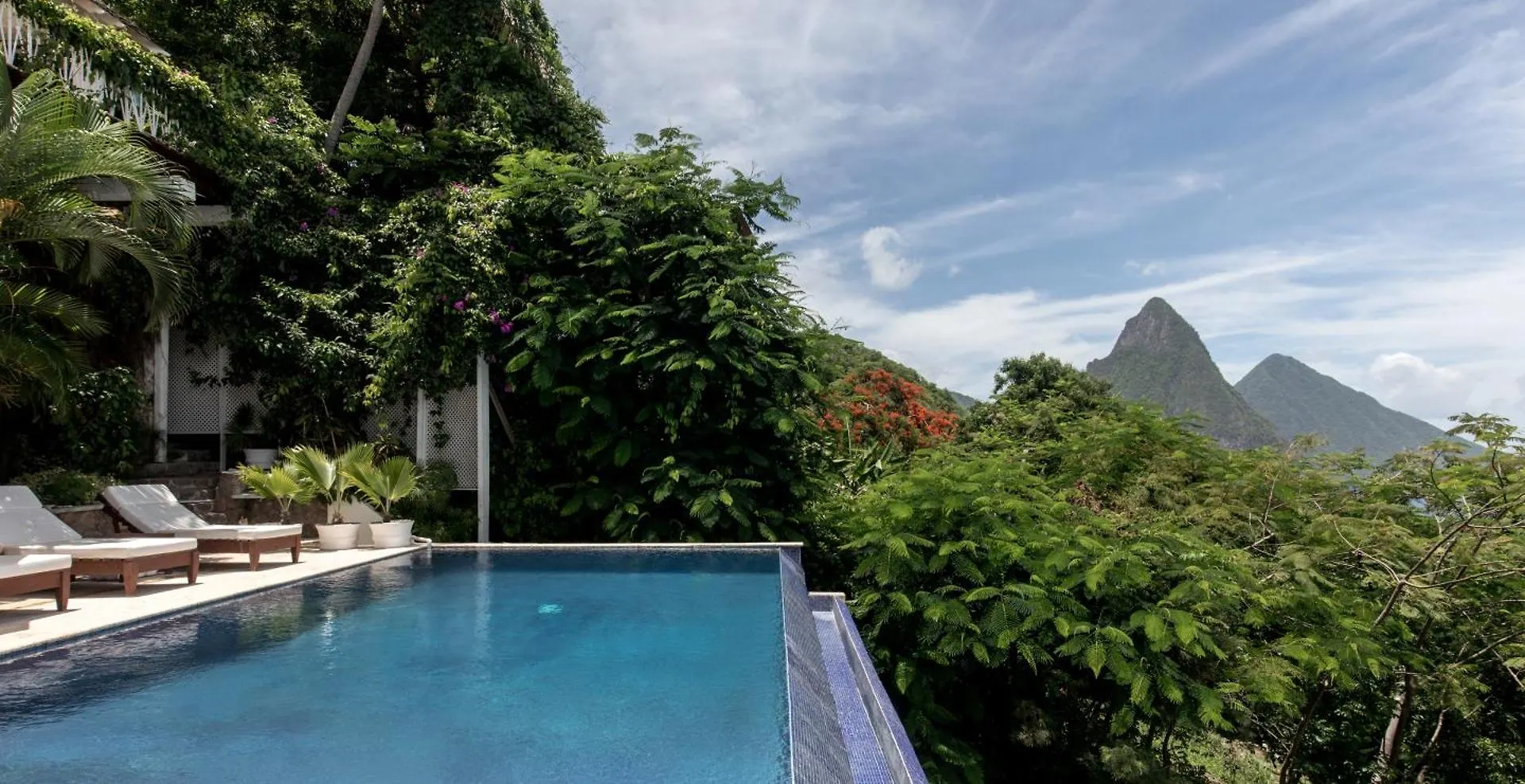 Bananaquit House - Soufriere Villa